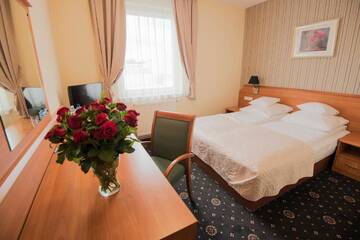 Фото номера Двухместный номер с 1 кроватью Отель Hotel Daria г. Тыхы 2